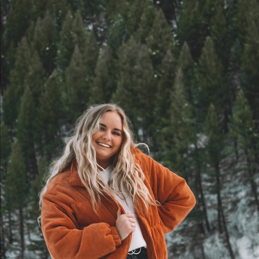 Meet your Posher, Jenna